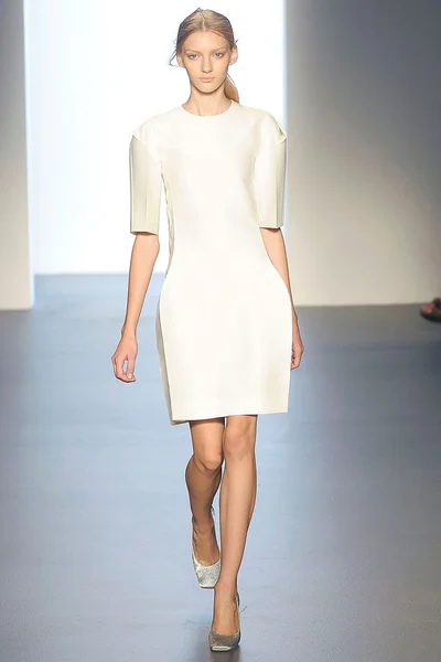 Look 1